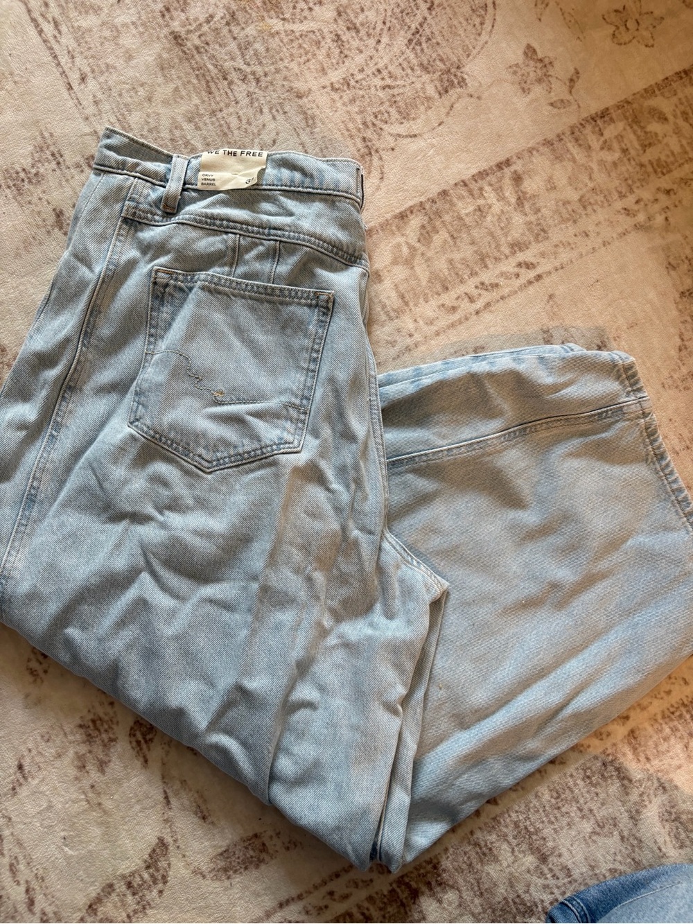 Free people curvy barrel Jeans